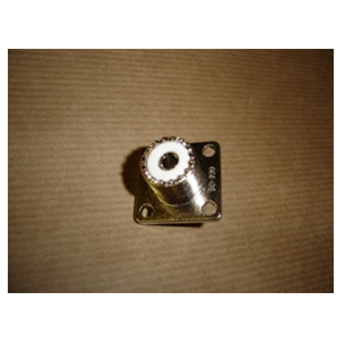 CONNETTORE DA PANNELLO SO239 CON GHIERA 4 FORI
