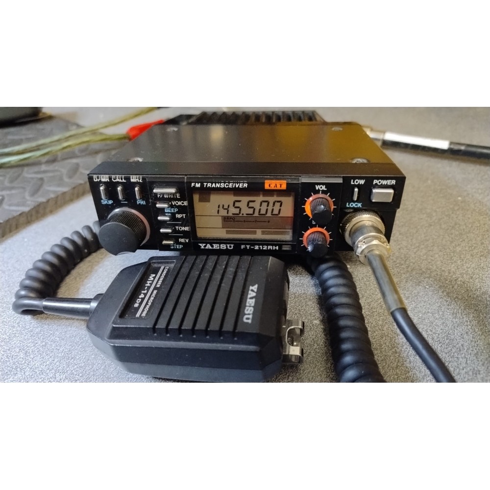 YAESU FT-212 VHF VEICOLARE CON TONI PER APERTURA PONTI