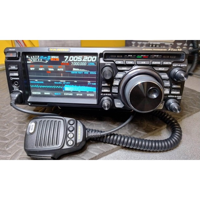 YAESU FTDX-10 HF/50MHZ ALL MODE - PARI AL NUOVO - UNICO PROPRIETARIO - CON IMBALLO.